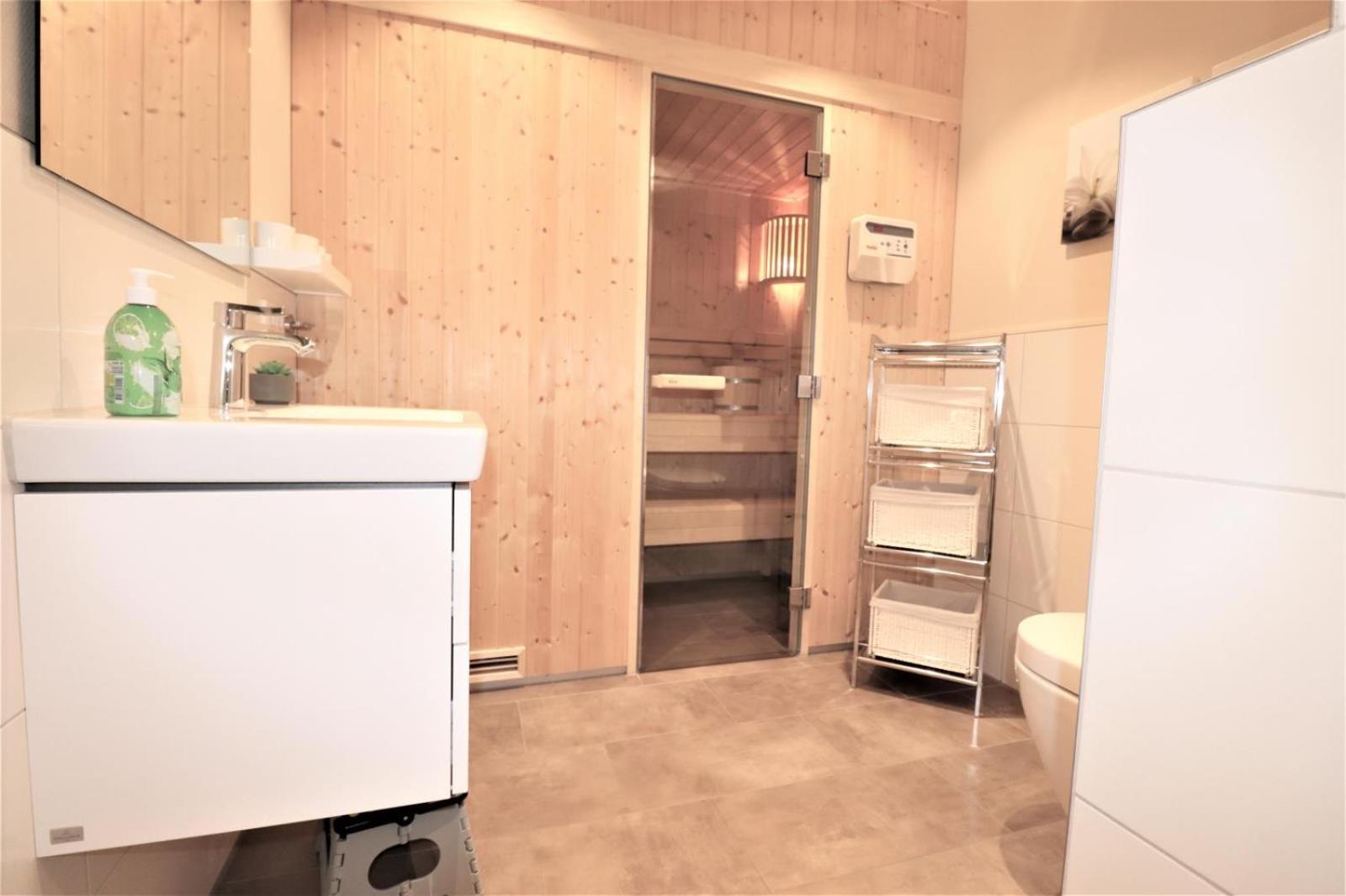 Sielhuus 5, Ferienwohnung Mit Sauna In Fedderwardersiel ブットヤーディンゲン エクステリア 写真